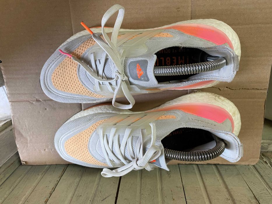 ''Adidas Ultraboost 21''оригинални маратонки 38 номер