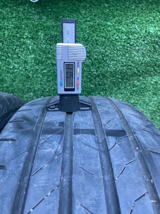 Set 4 anvelope vara Bridgestone Alenza 225 65 R17 102 H Dot 1420