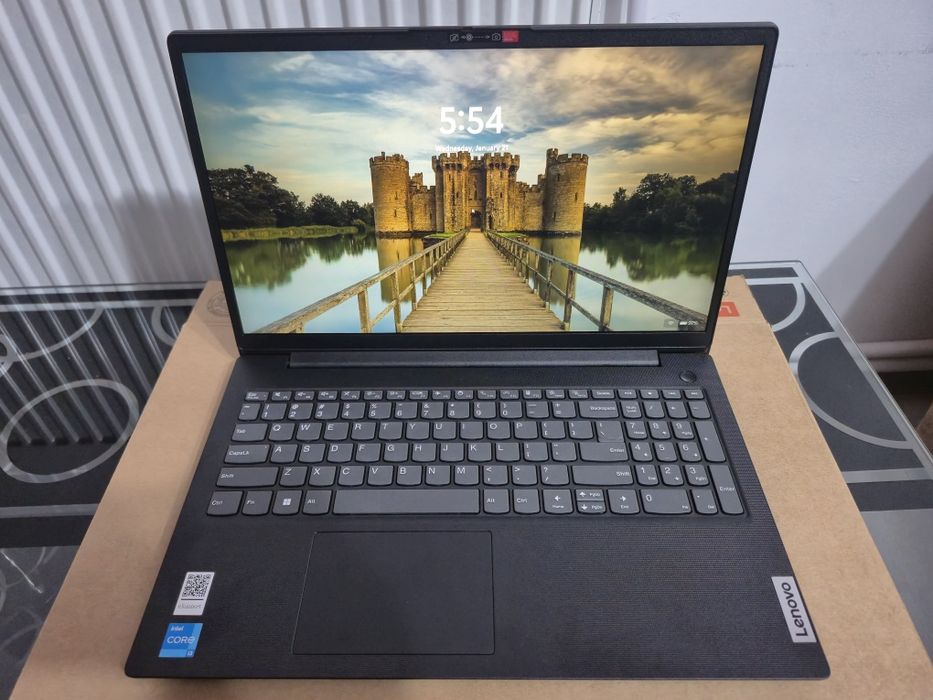 Lenovo G15 i3-1315u