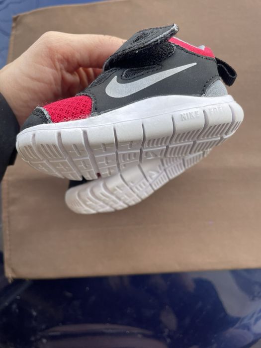 Маратонки Найк за момиче - номер 17