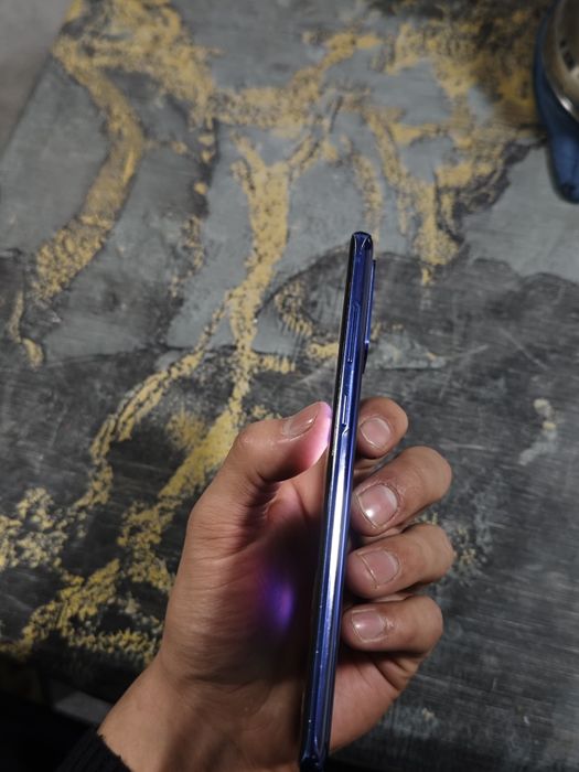 Samsung s20+ srochno sotiladi