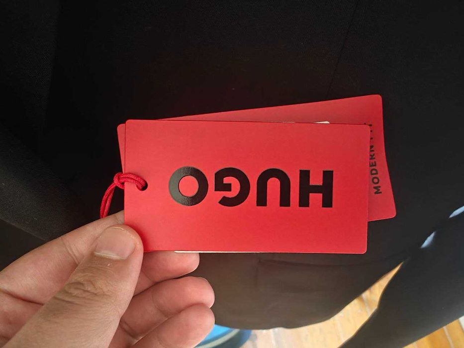 Продаю новый мужской костюм Hugo, размер 56