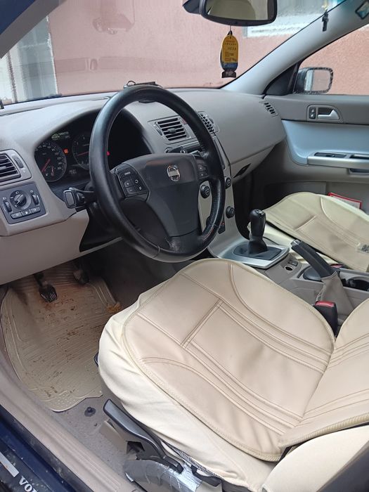 Volvo S40
