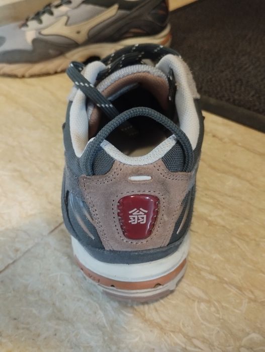 Маратонки обувки Мизуно mizuno 43 номер