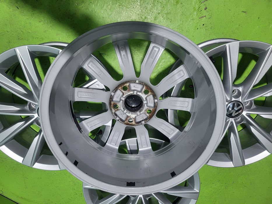 17 5x112 Vw Tiguan Passat Touran Caddy Golf 5х112