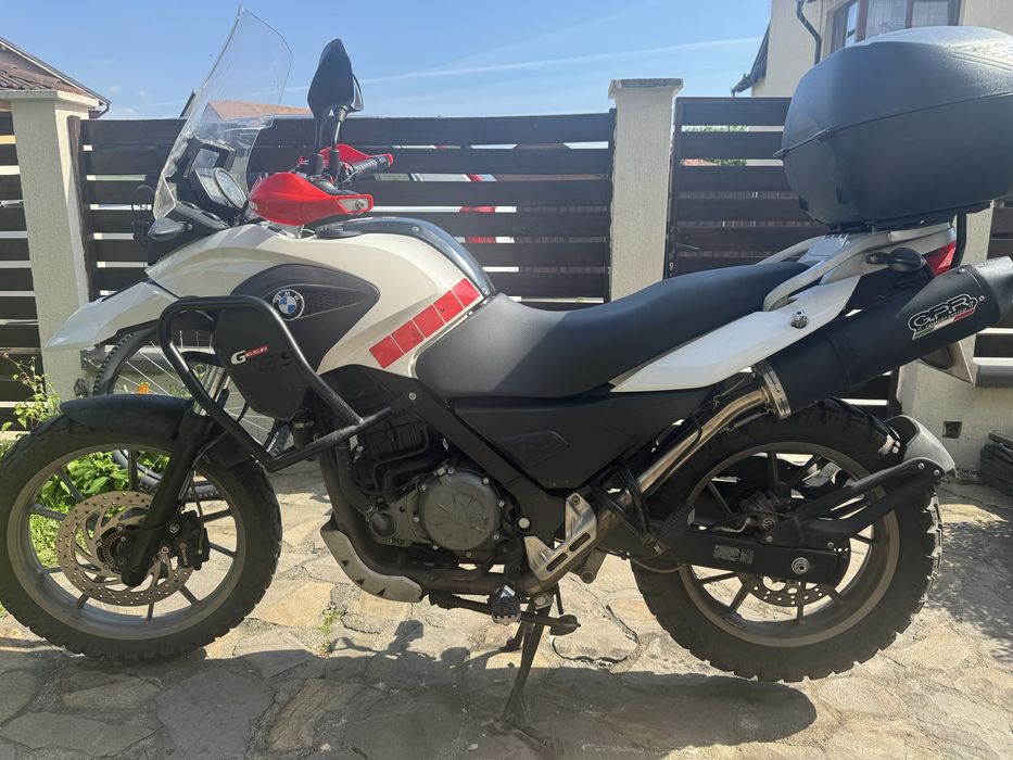 Bmw G650 GS 2011 vreau sa schimb cu cruiser!!