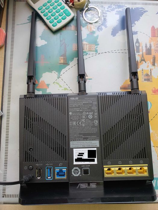 Router ASUS RT-AC86U AC2900 – stare impecabilă, cutie și accesorii originale