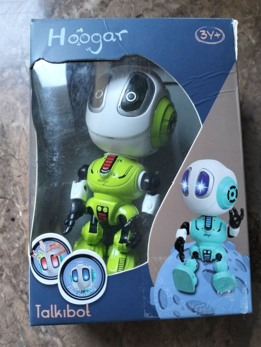 Robot interactiv vorbitor