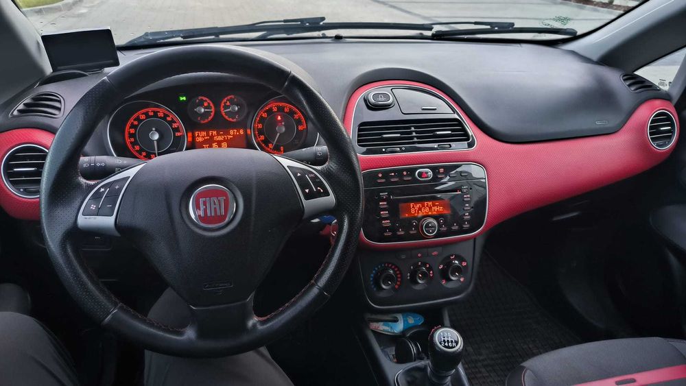 FIAT Punto 2010 — imagine 2
