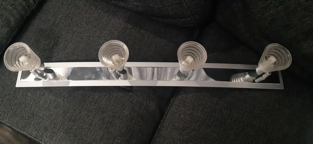 Линеен спот за таван