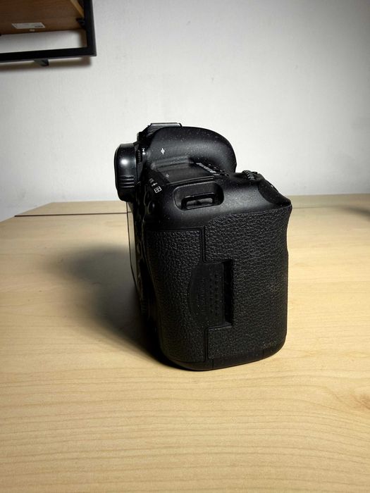 Aparat foto Canon 5D Mark III - aproape nou