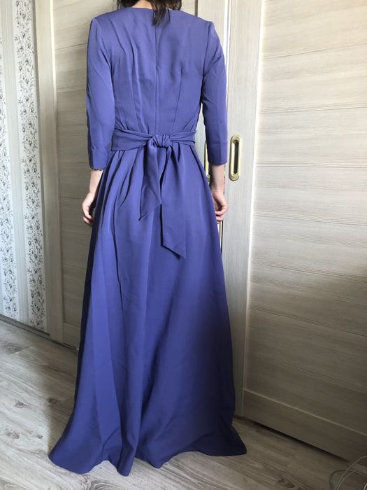 Длинное платье надевалось один раз