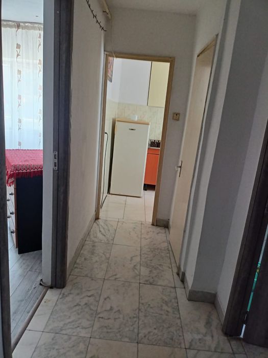 Direct proprietar închiriez garsoniera