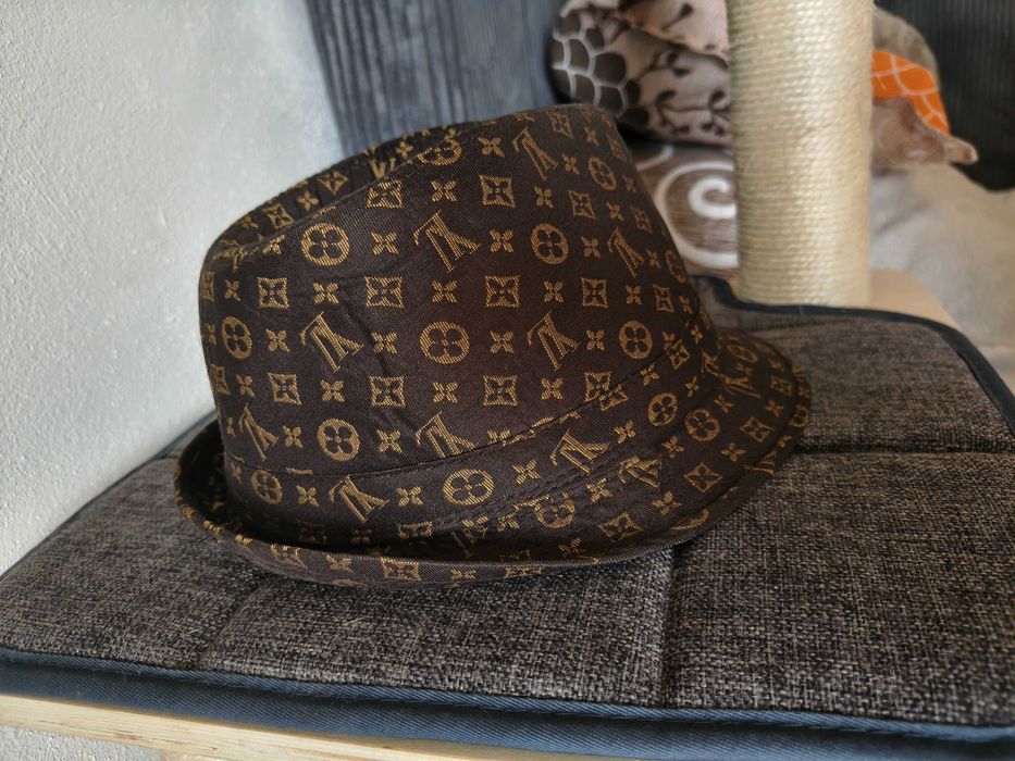 Pălărie fashion-LV