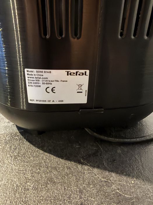 Masina de facut paine Tefal
