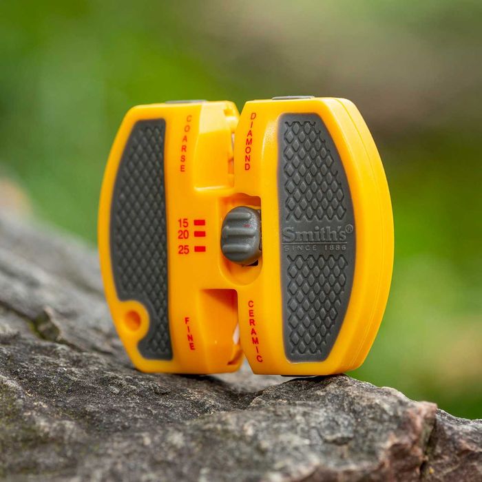 Джобно точило за ножове Smith's с РЕГУЛИРУЕМ ъгъл на заточване