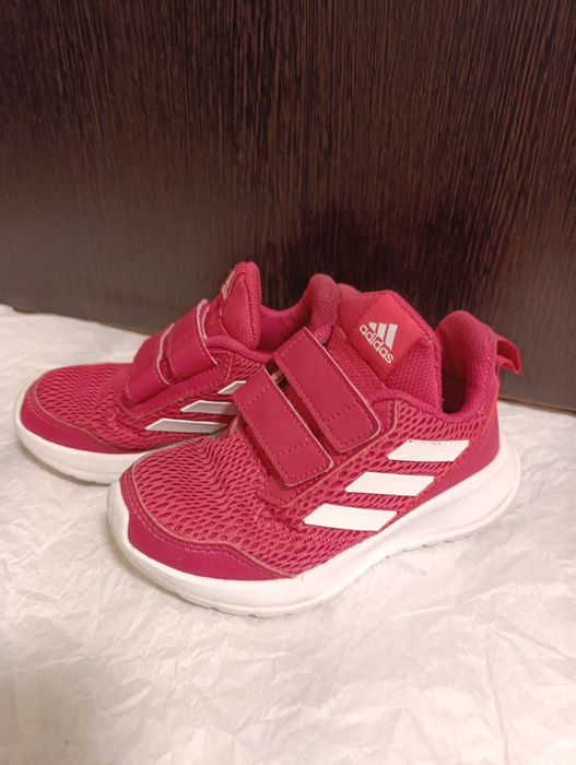 Adidas обувки за момиче