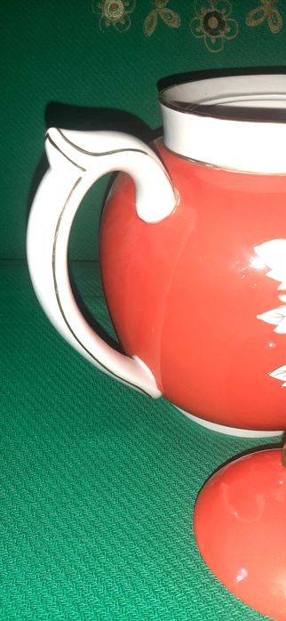 Чайник 3 литра фарфор.