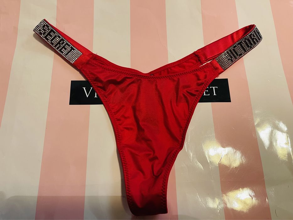 Lenjerie intima Victoria’s Secret