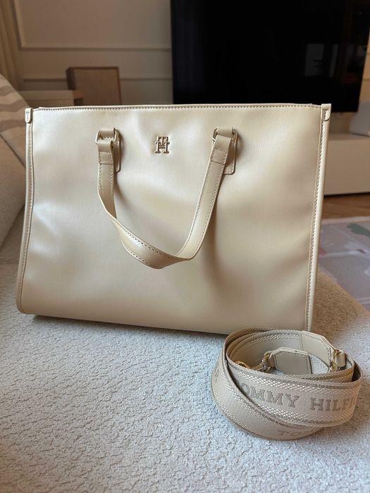 Дамска чанта Tommy Hilfiger - бежова