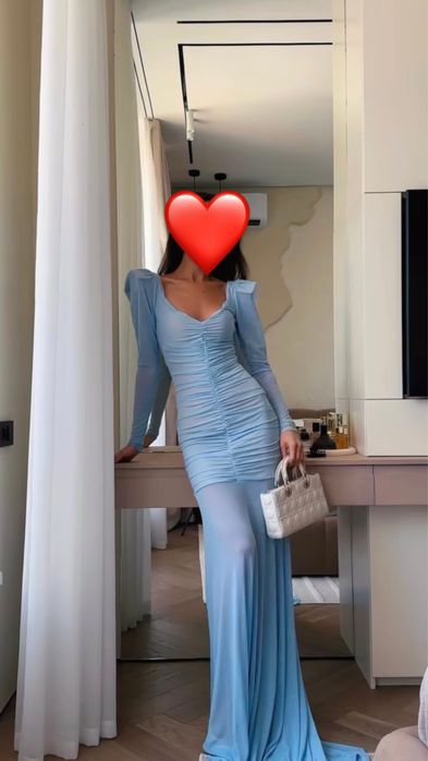 Синее красивое платье