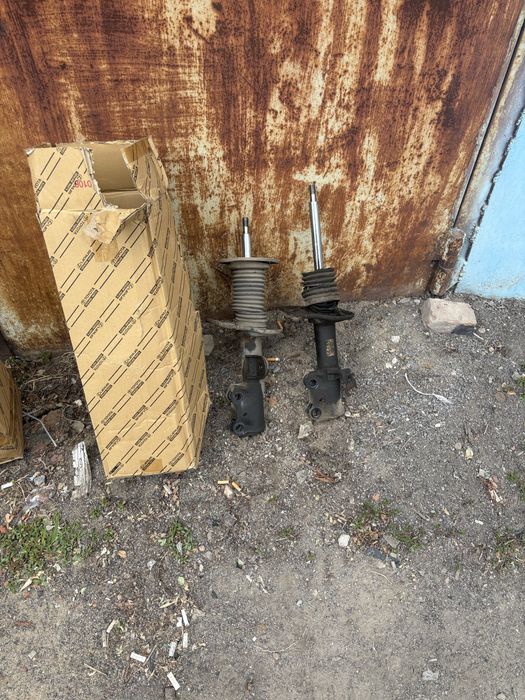 Продам амортизатор