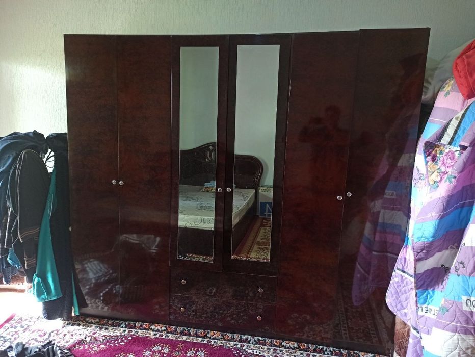 Продается мебельный гарнитур