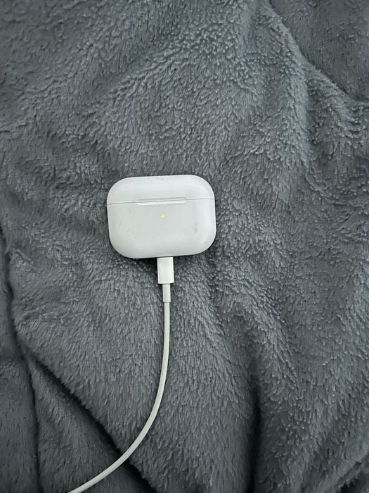 Кейс оригинал от наушников