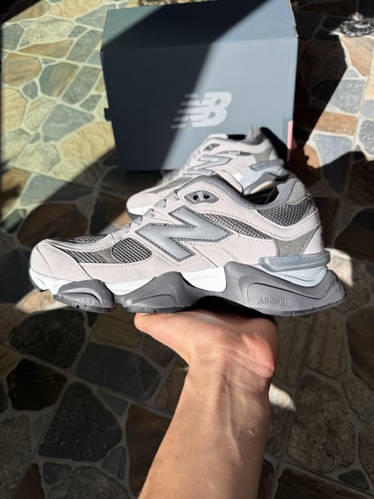 New Balance 9060