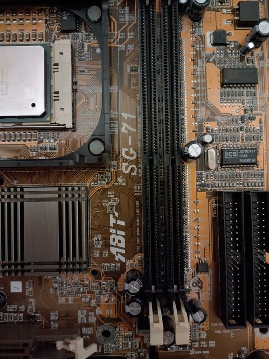 Placa de baza Abit, socket 478, pentium 4, DDR, testata