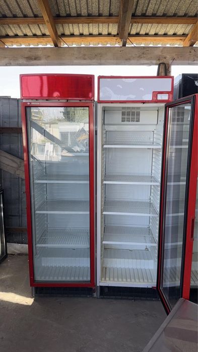 Холодильные шкафы-витрины