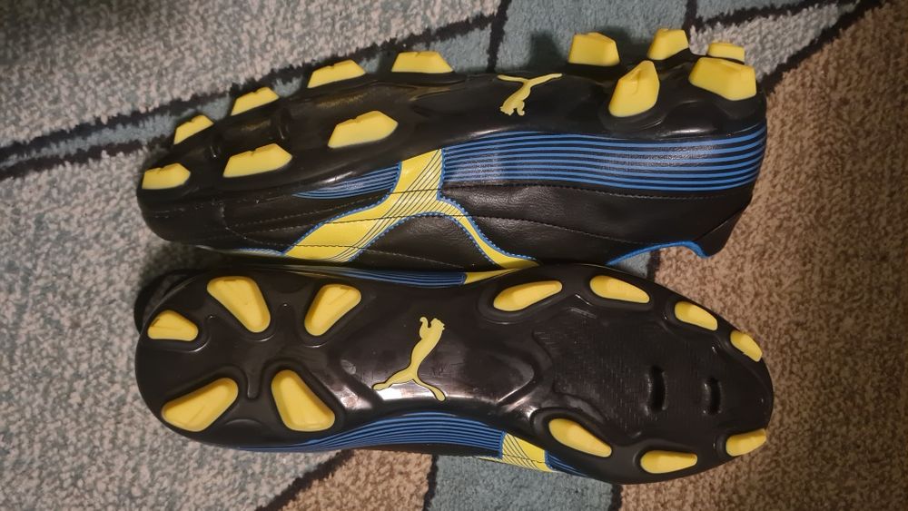 Ghete de fotbal Puma noi 46