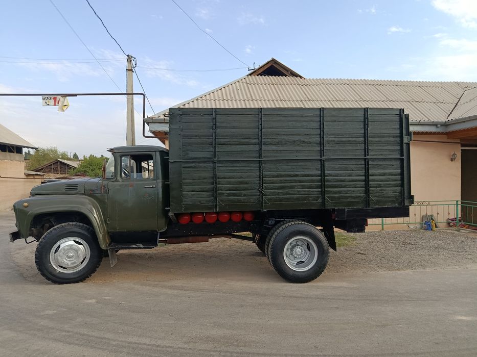 Zil 130 sotiladi