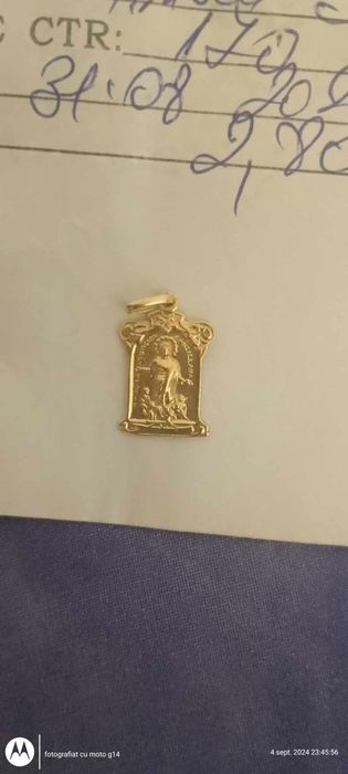 iconiță 18k g 2.80 este din Spania este ca nou