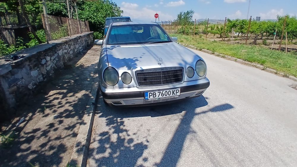 Мерцедес 220d w210