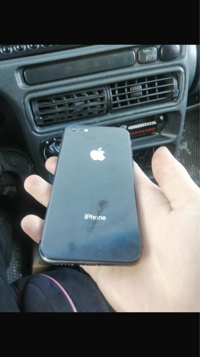 Айфон 8 сатылады