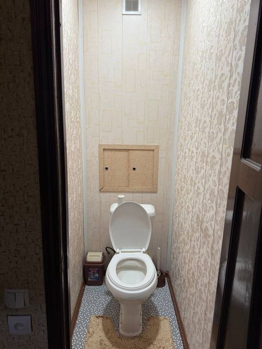 Продаётся в М.Улугбекском р-не Карасу-6 БИЙ 3в4_1_5 Балкон2Х6 80м2