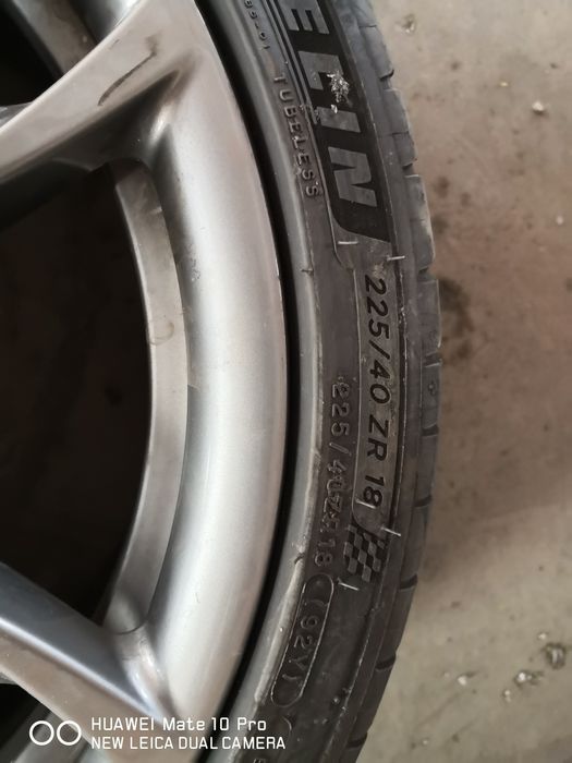 225 40 18 цола Michelin