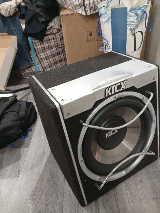 Продам сабвуфер активный