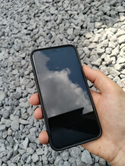 Продам iphone 11