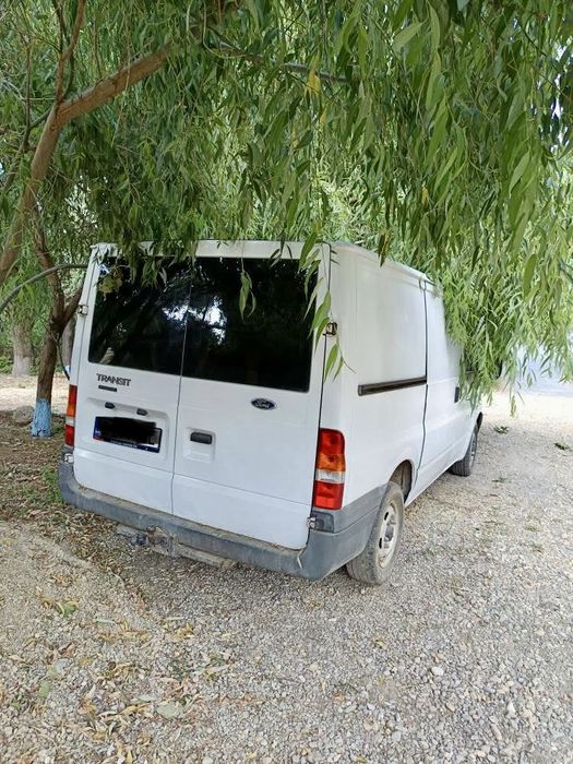 Vand autoutilitara Ford