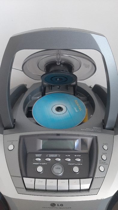 Продам магнитофон