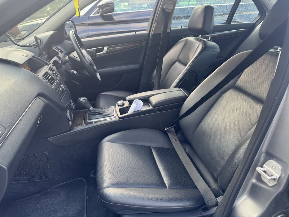 Мерцедес W204 2.2 дизел 2008 Г само на части