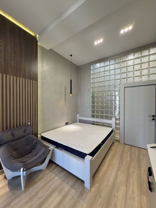 Квартира с современным ремонтом 2ком. 60м² с мебелью ор-р парк Тельман