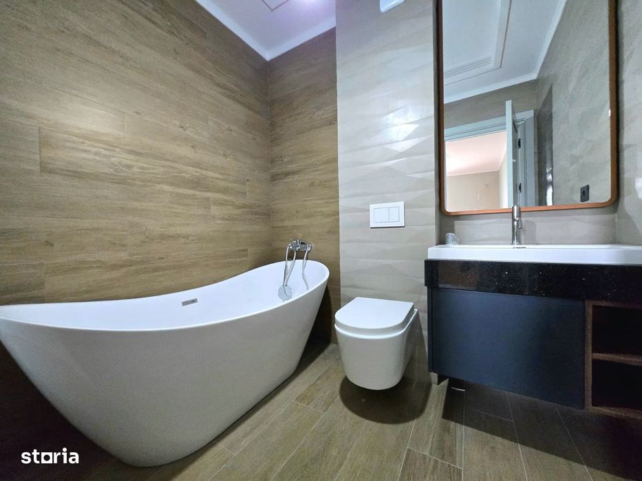 ESQ Village3 , casa insiruita 127mpU,P+E,4 cam,3 bai,2 locuri parcare