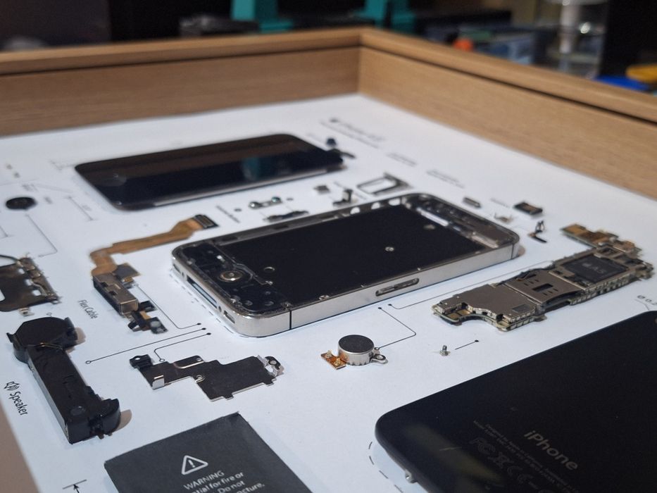 Vand tablou teardown iphone 4s