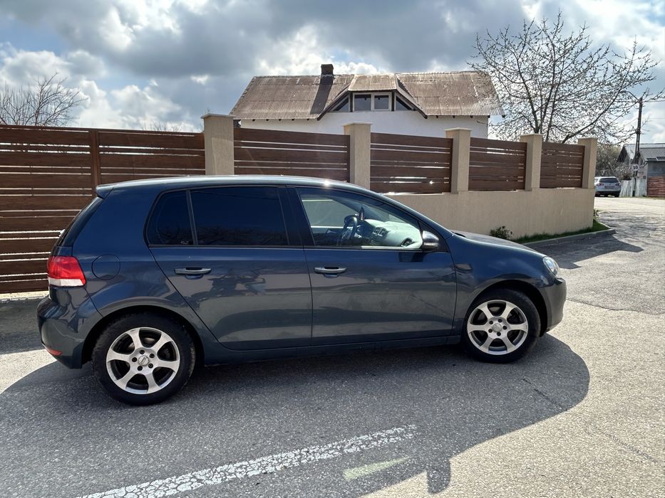 VOLKSWAGEN Golf 2010 — imagine 5