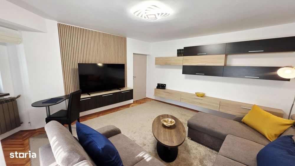 Inchiriere 2 camere Bd Libertatii vedere Parc Izvor renovat 2026