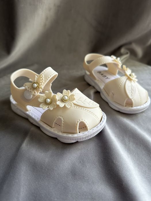 Босоножки детские