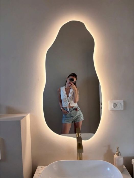 Oglinda led